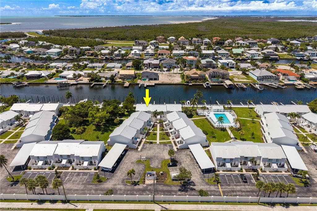 BOARDWALK CAPER - Residential