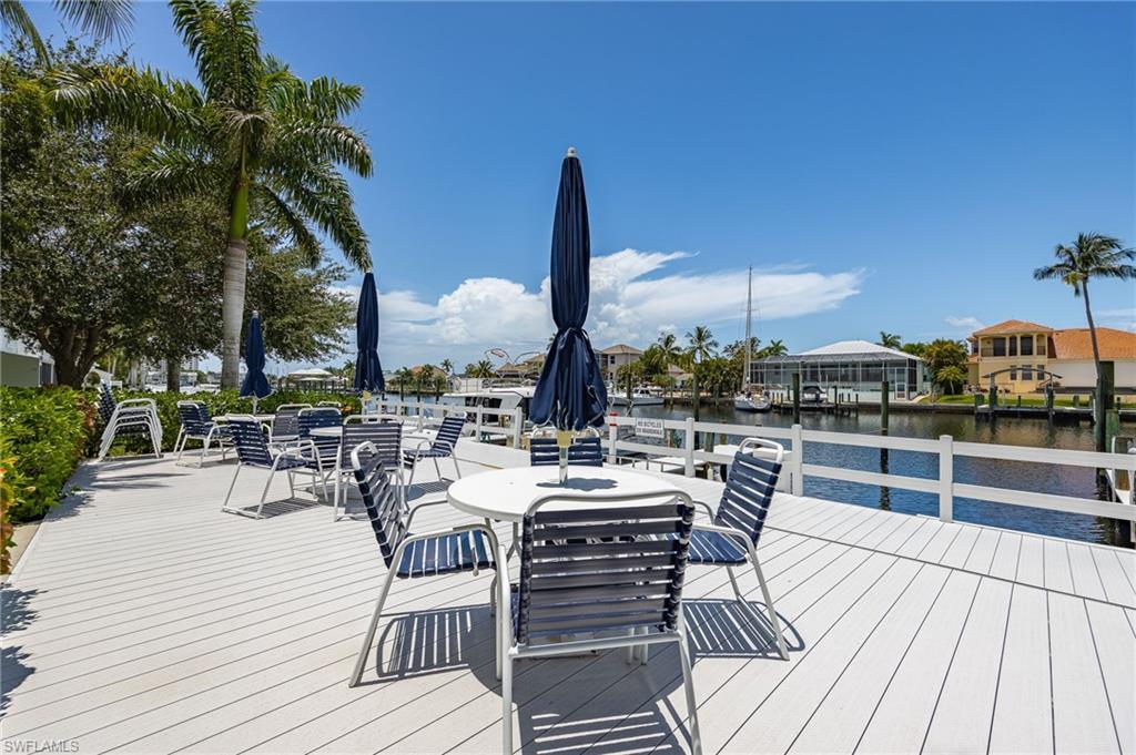 BOARDWALK CAPER - Residential