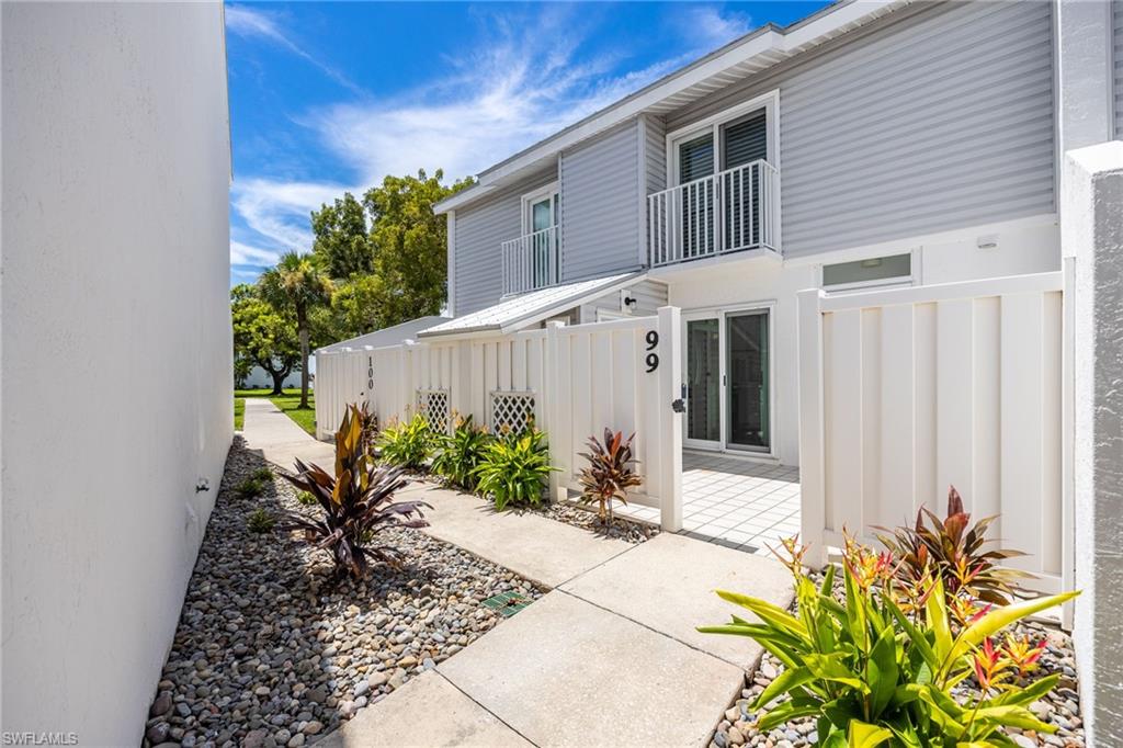 BOARDWALK CAPER - Residential