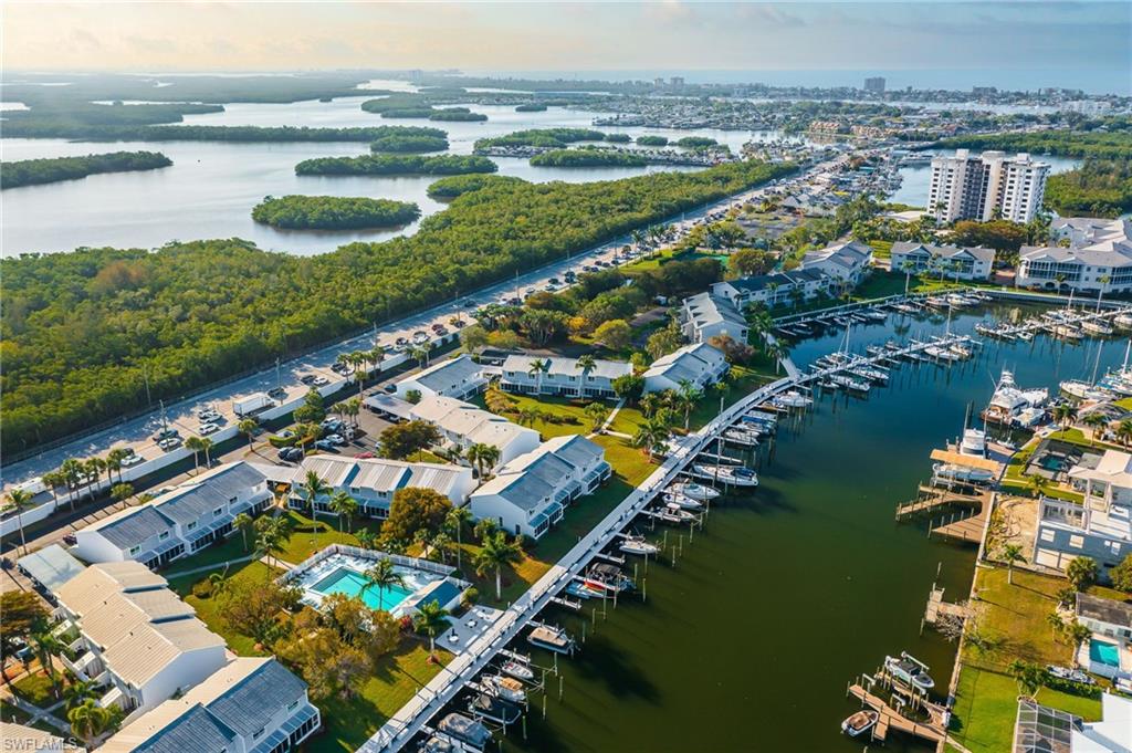 BOARDWALK CAPER - Residential