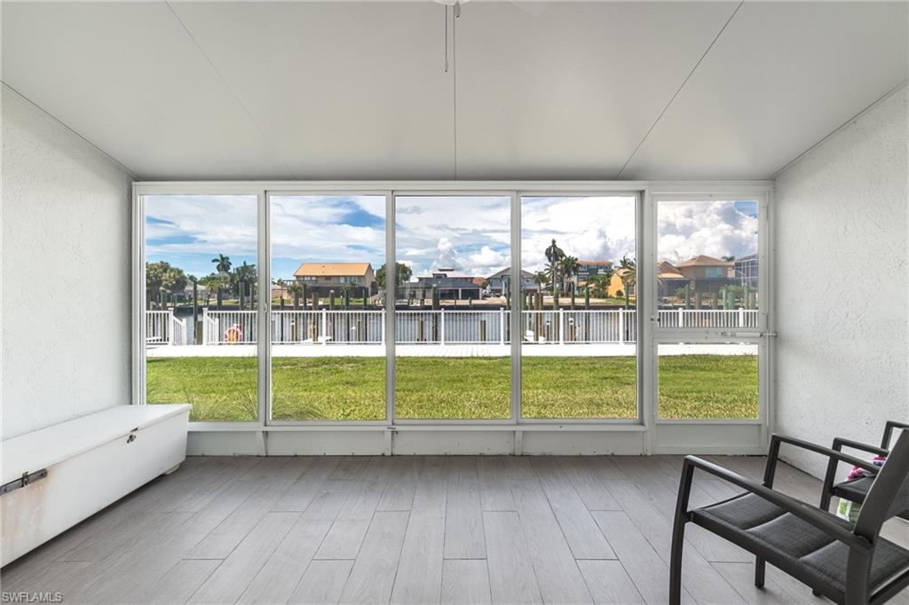 BOARDWALK CAPER - Residential