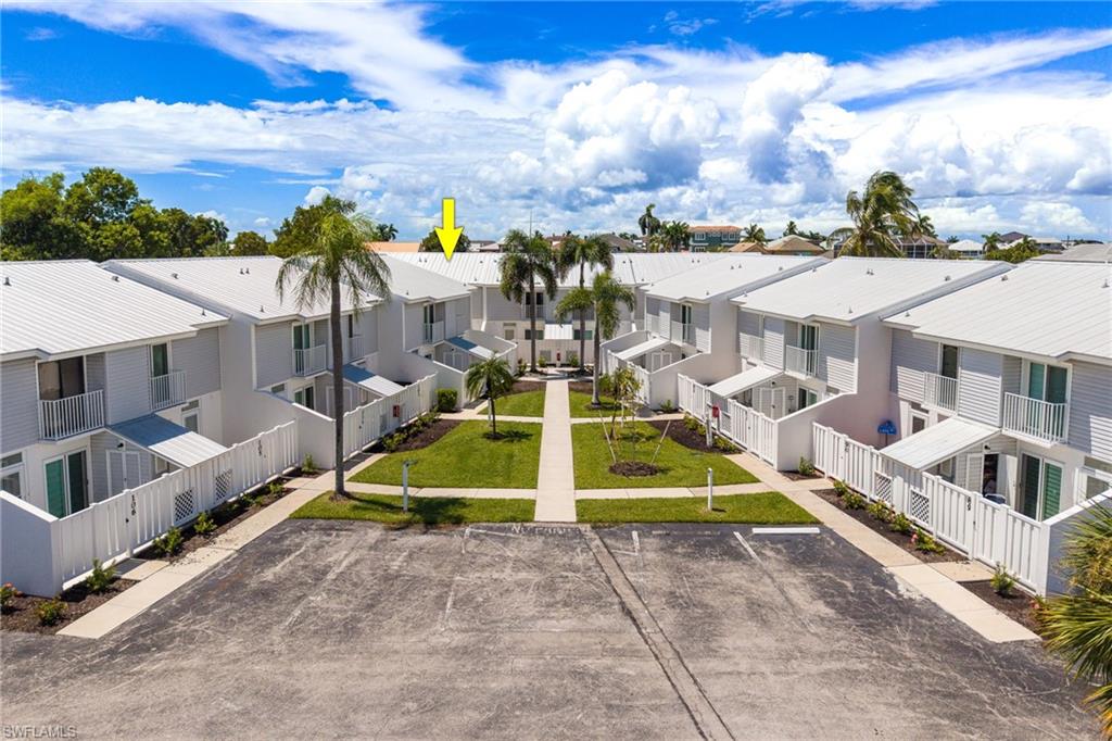 BOARDWALK CAPER - Residential
