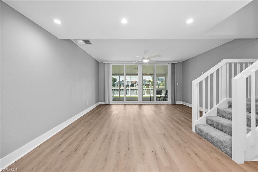 BOARDWALK CAPER - Residential