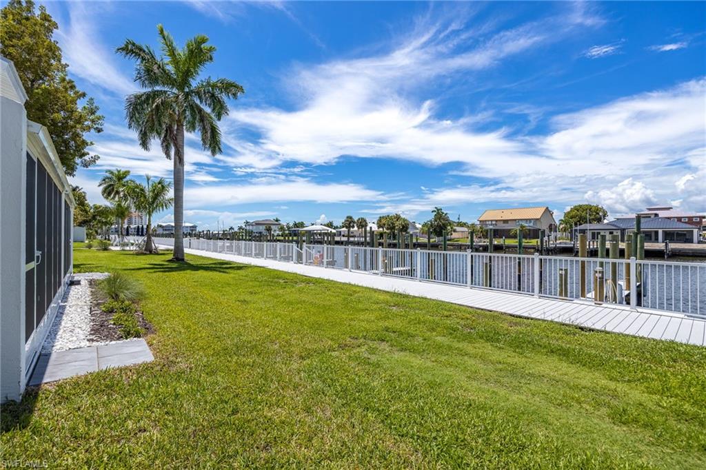 BOARDWALK CAPER - Residential