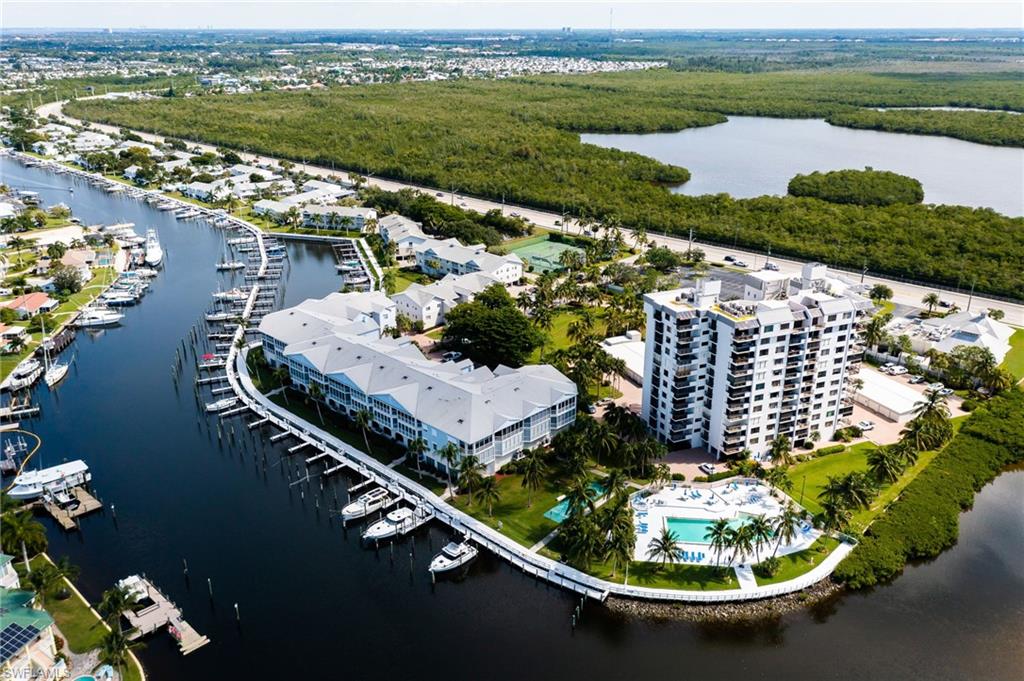 BOARDWALK CAPER - Residential