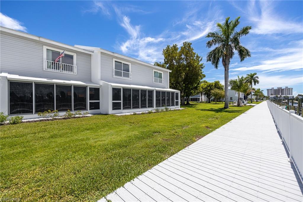 BOARDWALK CAPER - Residential