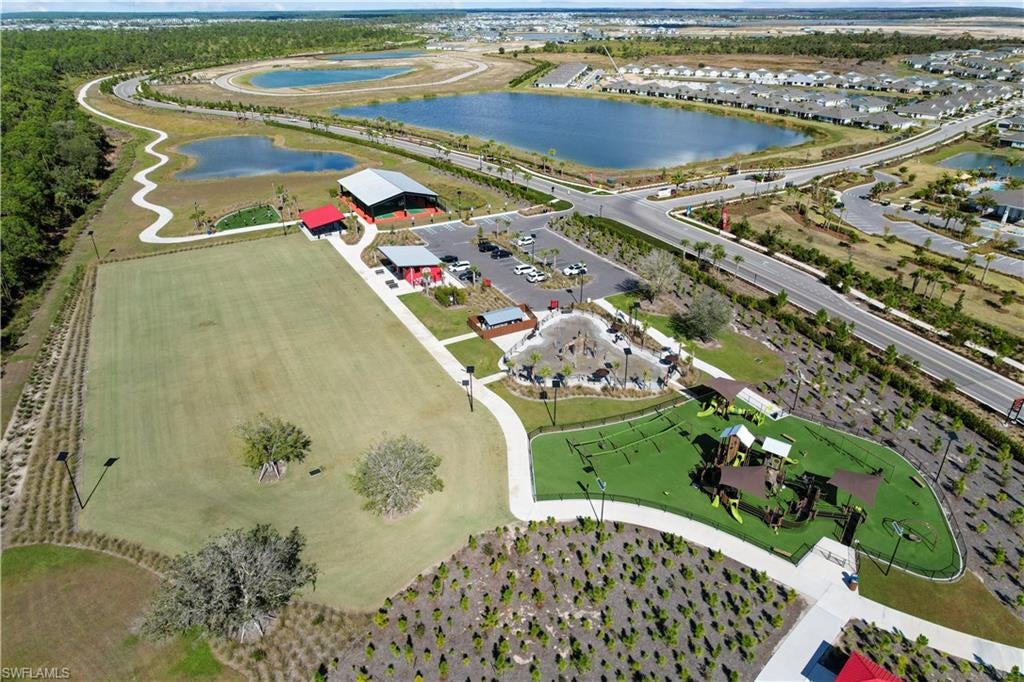 CRESCENT LAKES - Residential