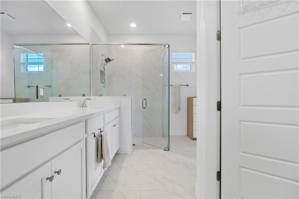 CRESCENT LAKES - Residential