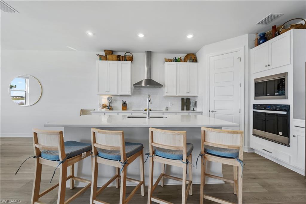 CRESCENT LAKES - Residential