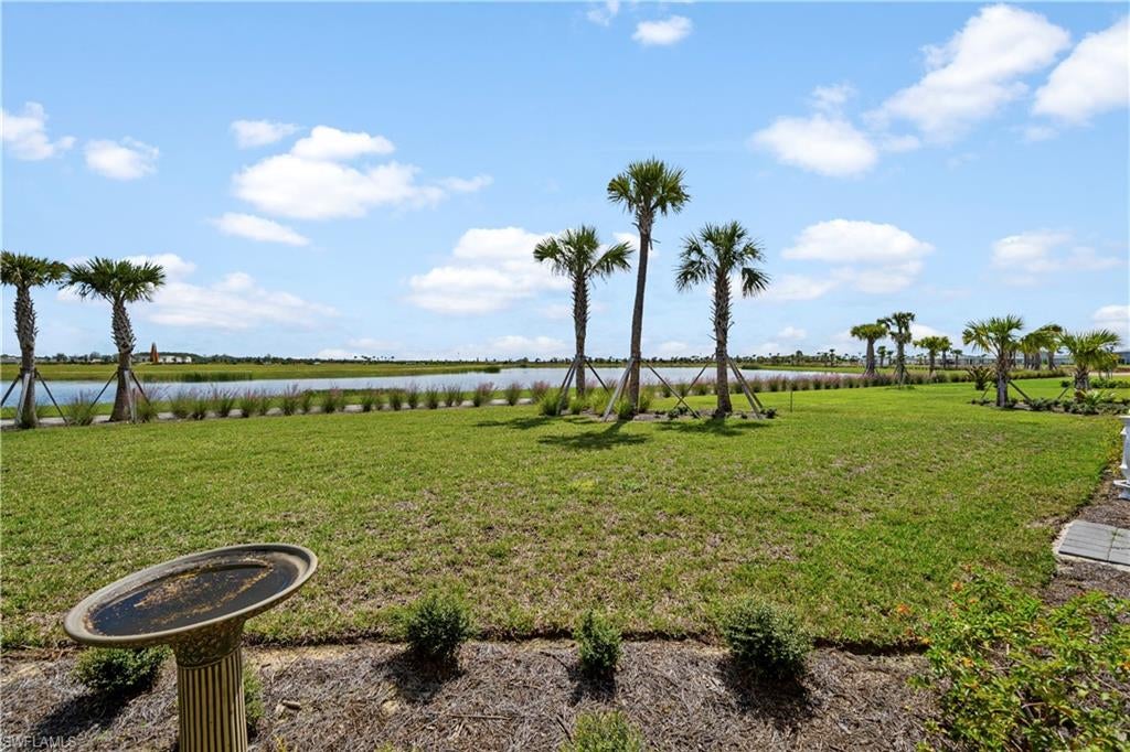 CRESCENT LAKES - Residential