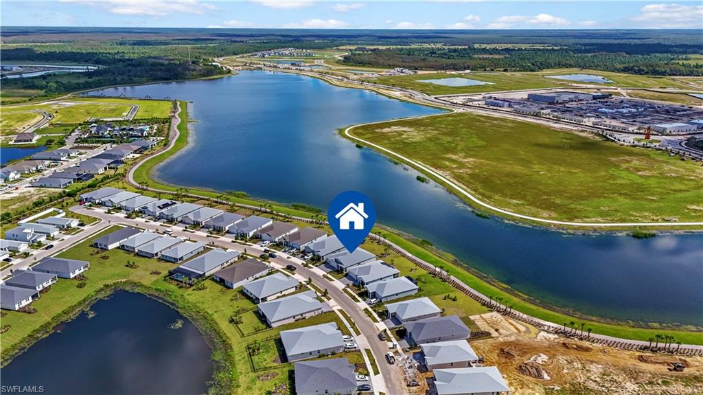 CRESCENT LAKES - Residential