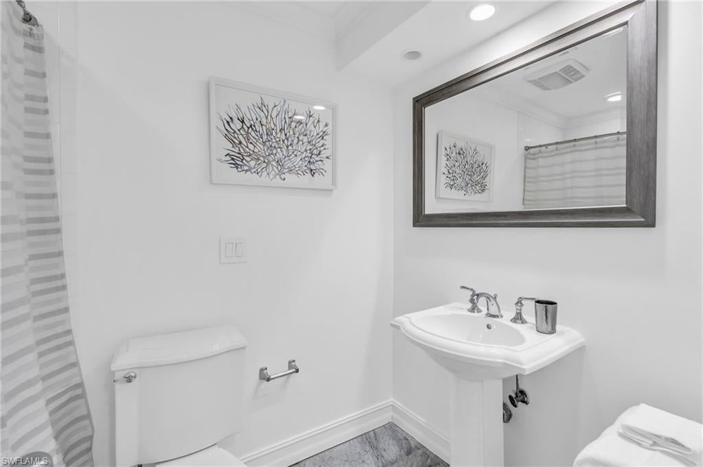 OLDE NAPLES - Residential Lease