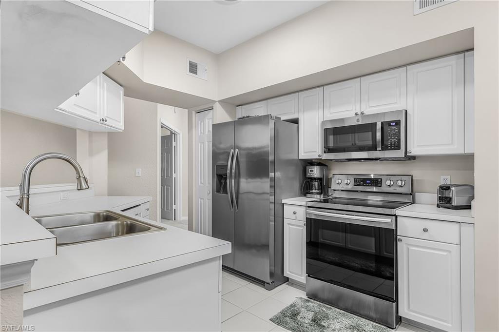 LAS BRISAS AT SPANISH WELLS - Residential