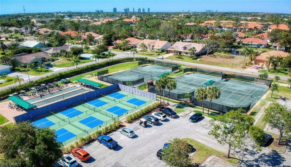 LAS BRISAS AT SPANISH WELLS - Residential