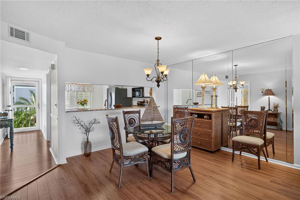 CHATHAM SQUARE - Residential