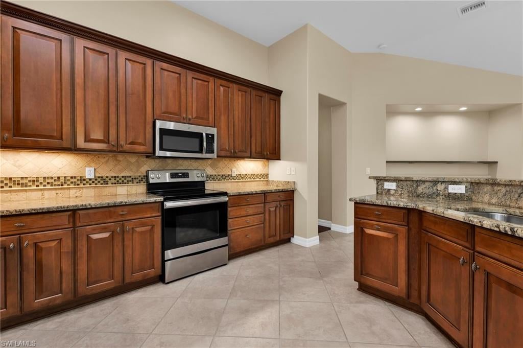 BURNT STORE LAKES - Residential