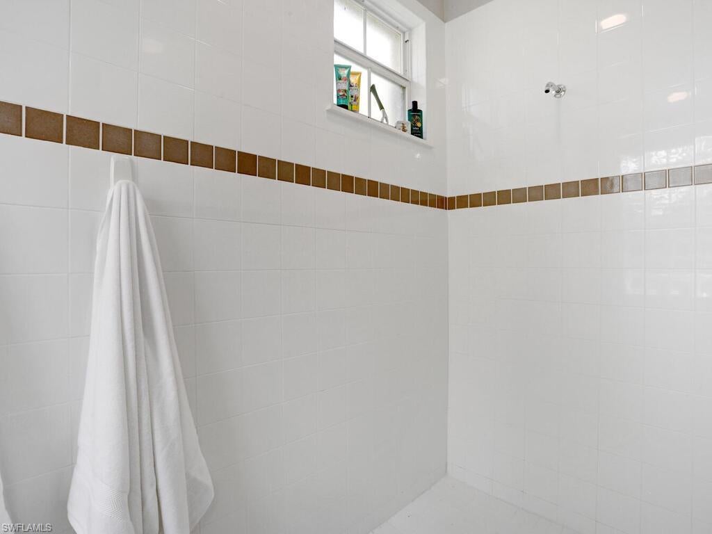 CASTILLO AT TIBURON - Residential Lease
