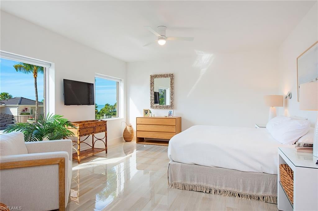 REMINGTON AT BAY COLONY - Residential