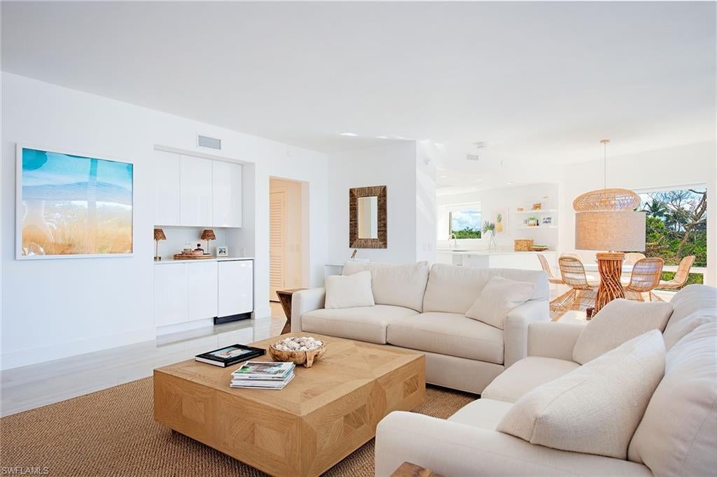 REMINGTON AT BAY COLONY - Residential