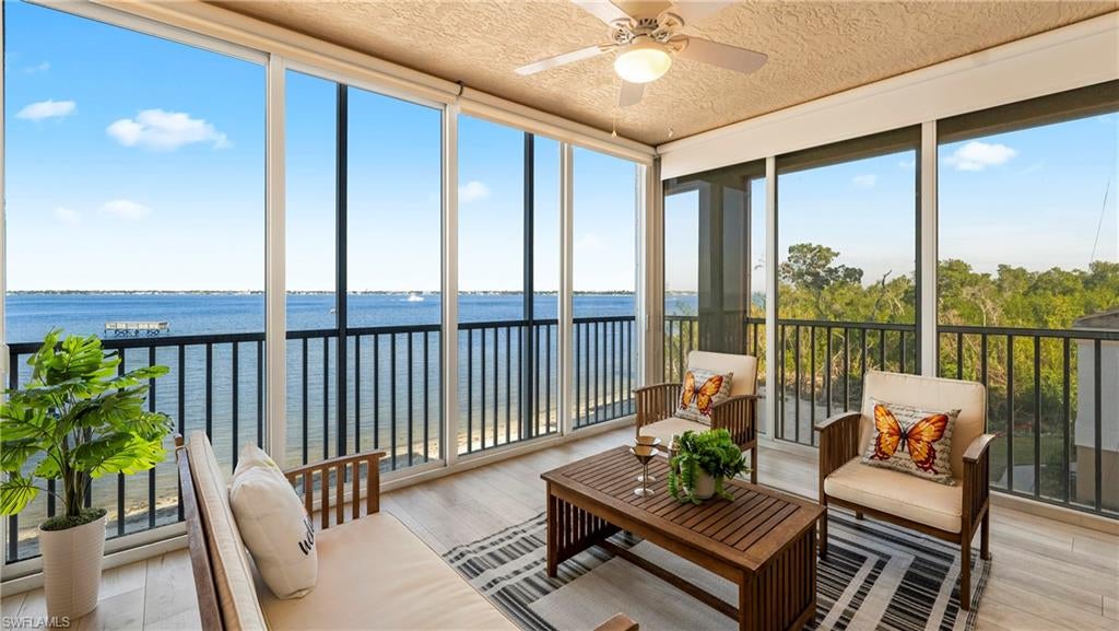 HARBOR PLACE - Residential