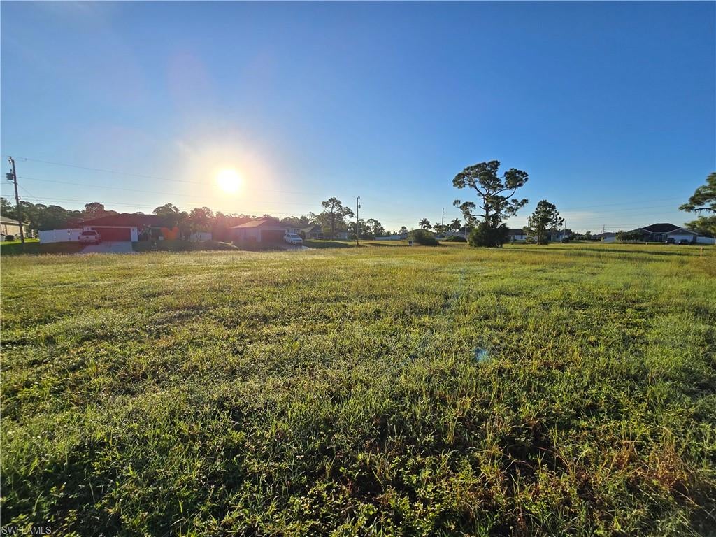 CAPE CORAL - Land