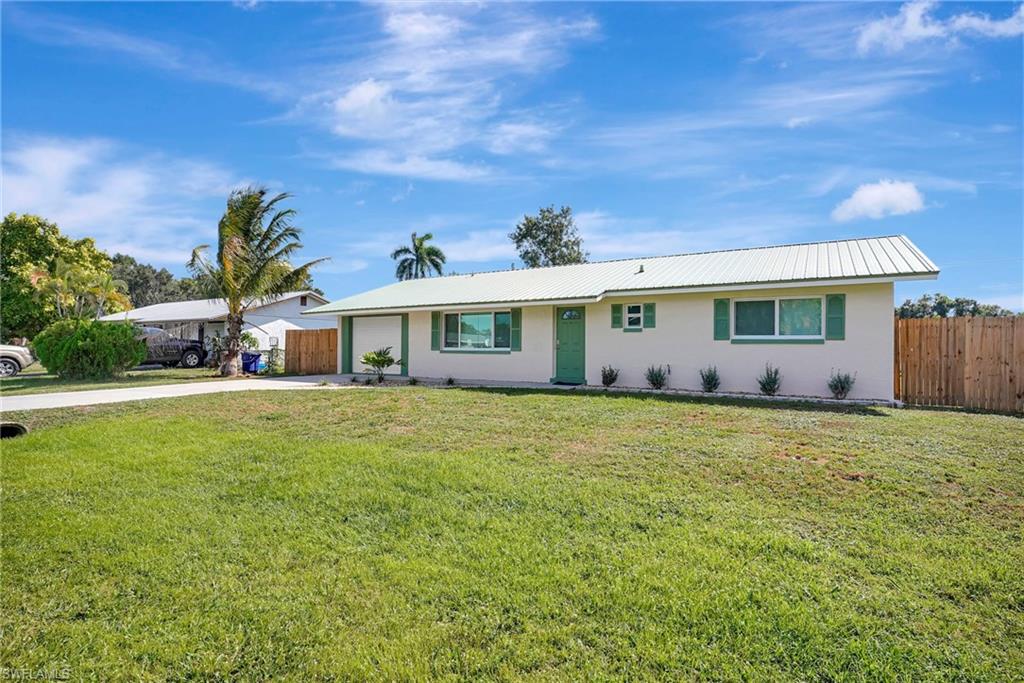 FORT MYERS SHORES - Residential