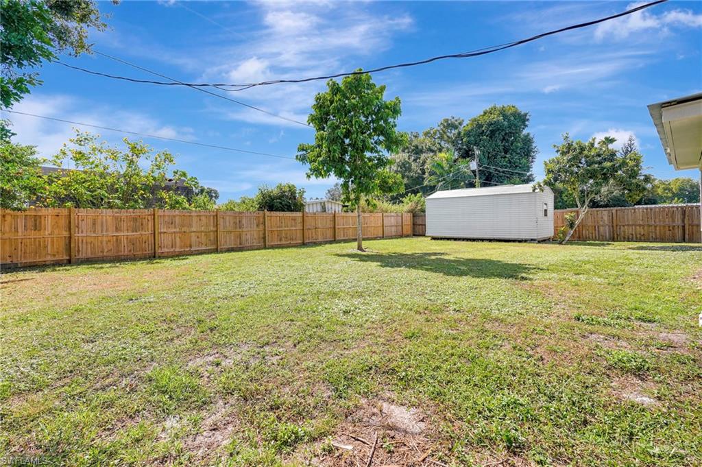 FORT MYERS SHORES - Residential
