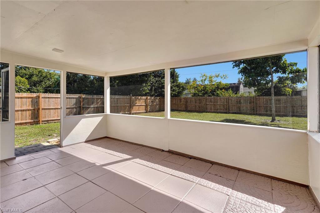 FORT MYERS SHORES - Residential
