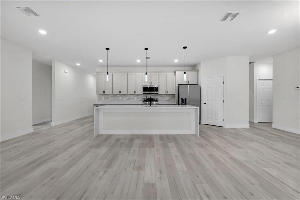 SUN N LAKES - Residential