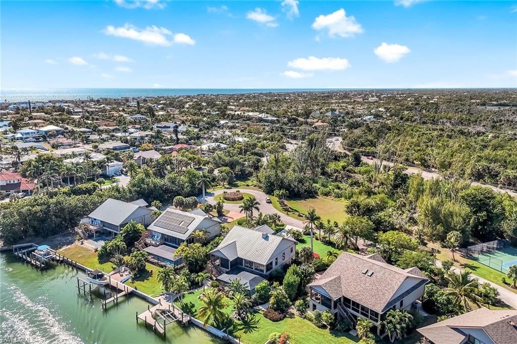 HARBOUR COTTAGES - Residential
