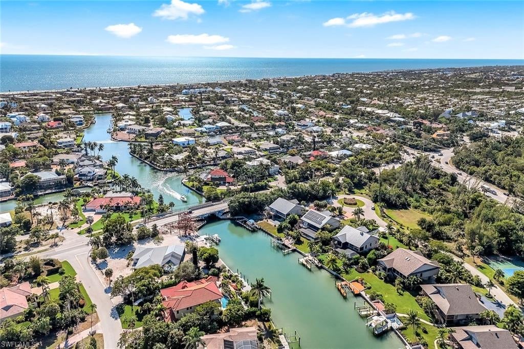 HARBOUR COTTAGES - Residential