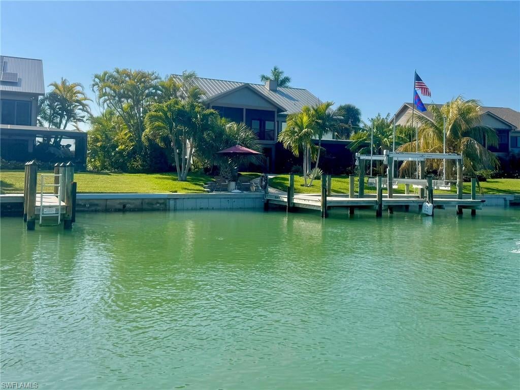 HARBOUR COTTAGES - Residential