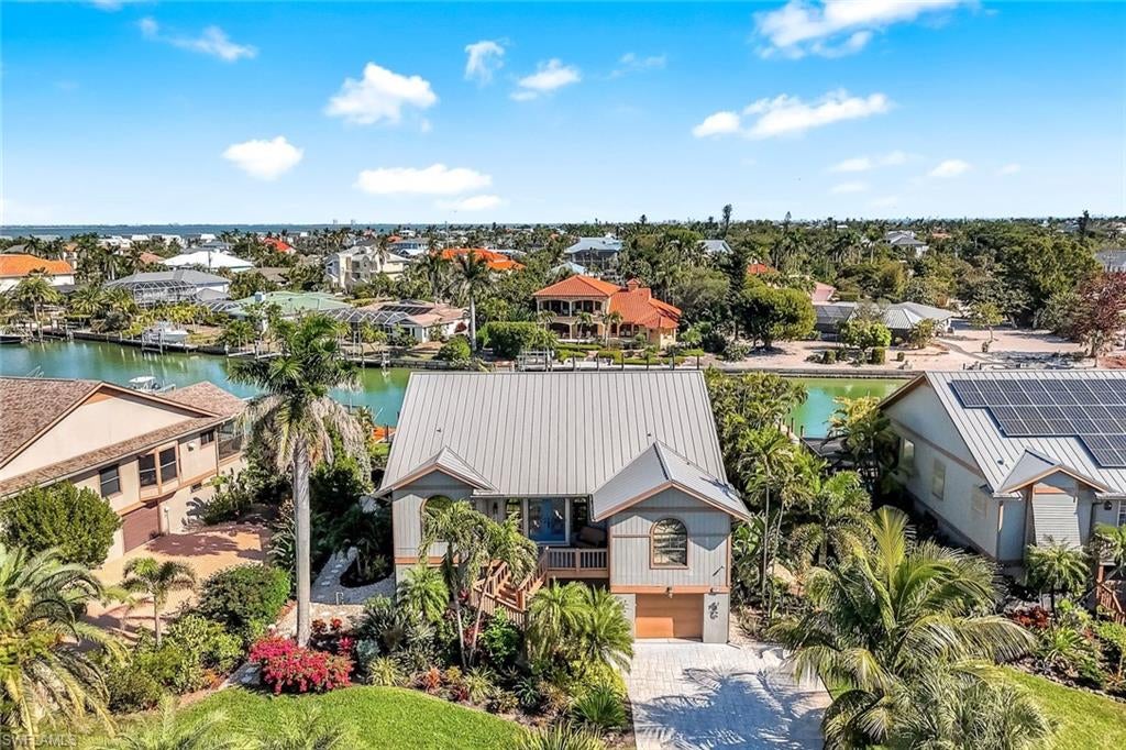 HARBOUR COTTAGES - Residential