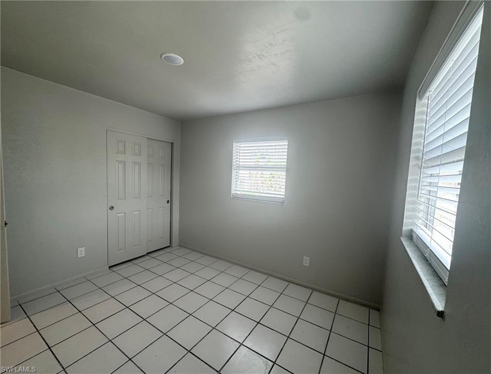 PINE MANOR - Residential Income