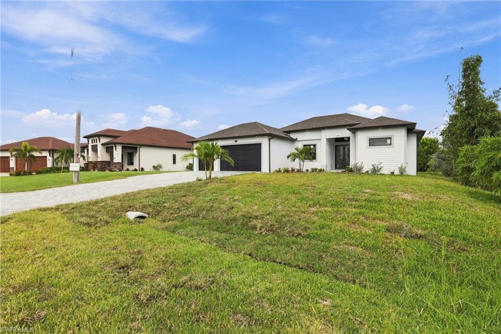 CAPE CORAL - Residential