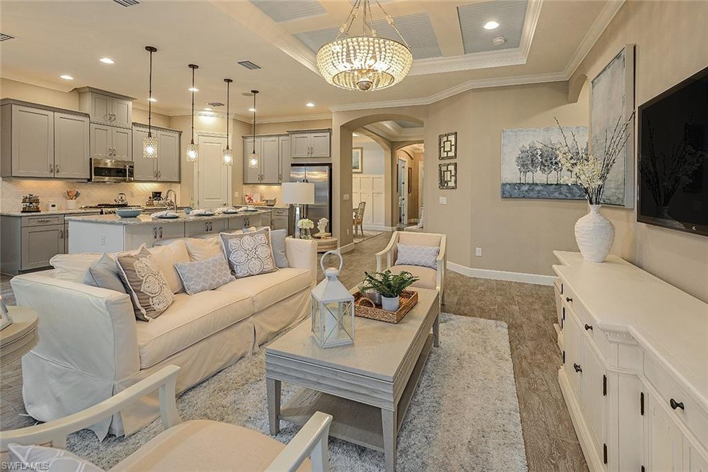 PEBBLE POINTE - Residential