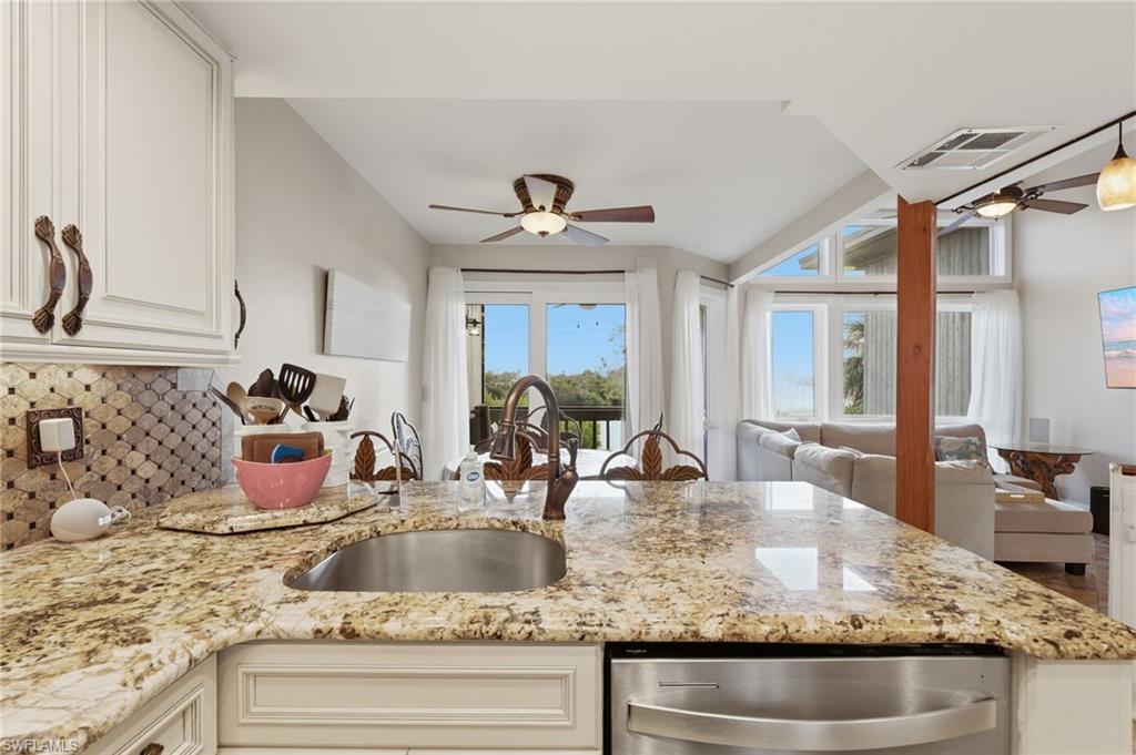 SAFETY HARBOR CLUB - Residential