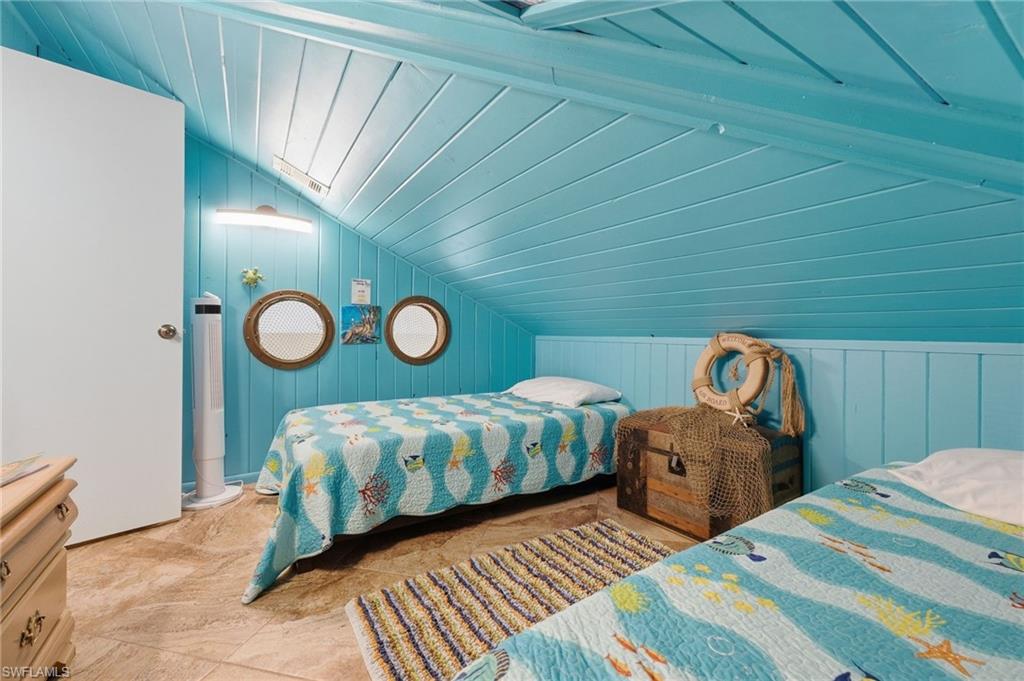 SAFETY HARBOR CLUB - Residential