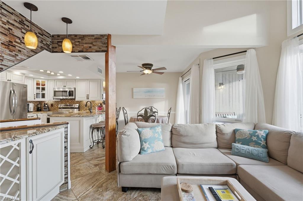 SAFETY HARBOR CLUB - Residential