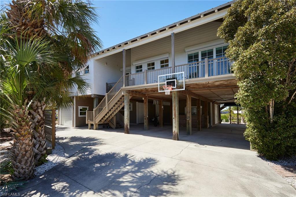 CAPTAINS COVE - Residential