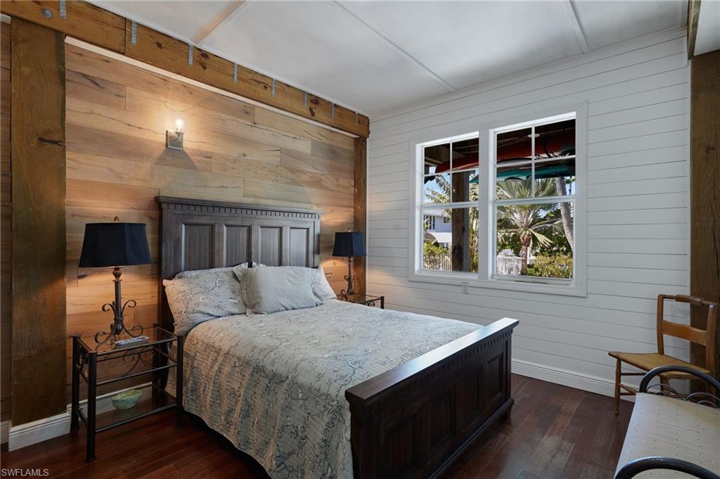 CAPTAINS COVE - Residential