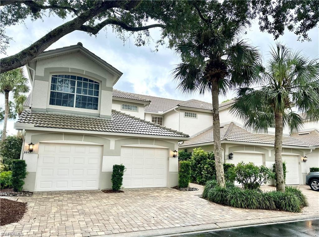 HARBOR LAKES - Residential Lease