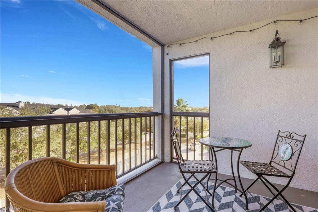 CENTRE COURT CONDO - Residential Lease
