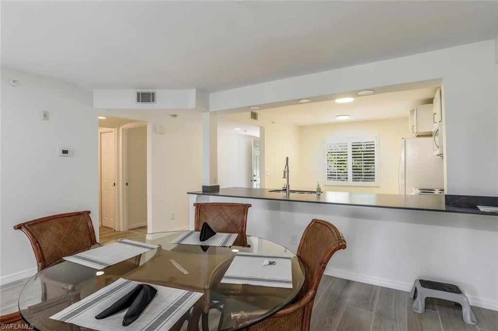 SUNSET COVE AT THE LANDINGS - Residential