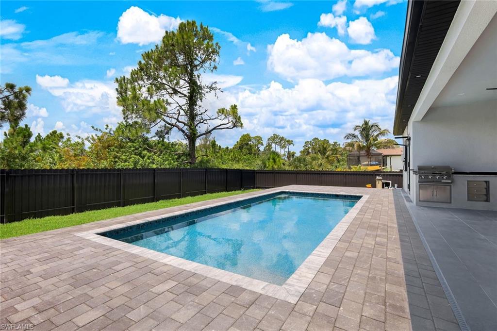 SOUTH GULF COVE - Residential