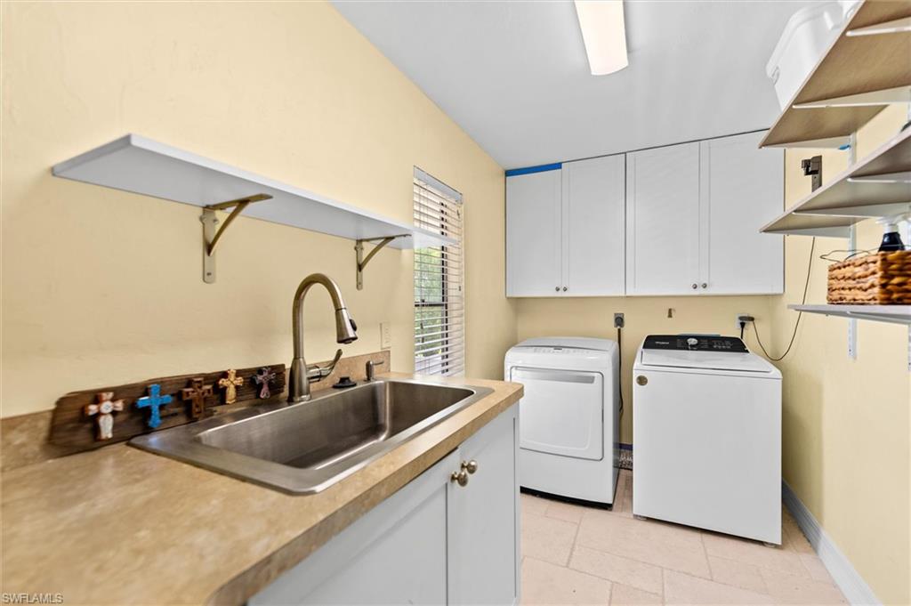 BEACH HOMES - Residential