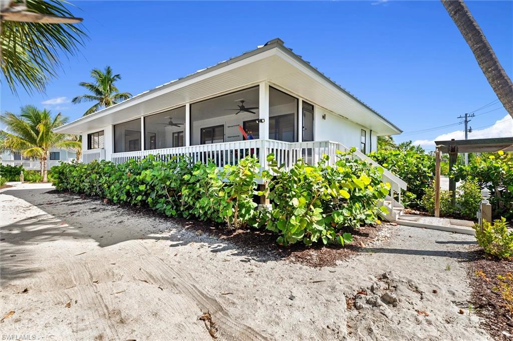 BEACH HOMES - Residential