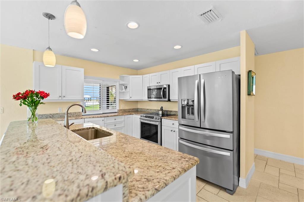BEACH HOMES - Residential