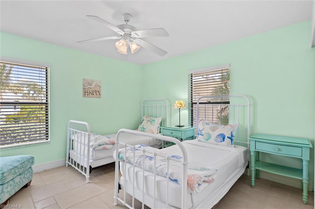 BEACH HOMES - Residential