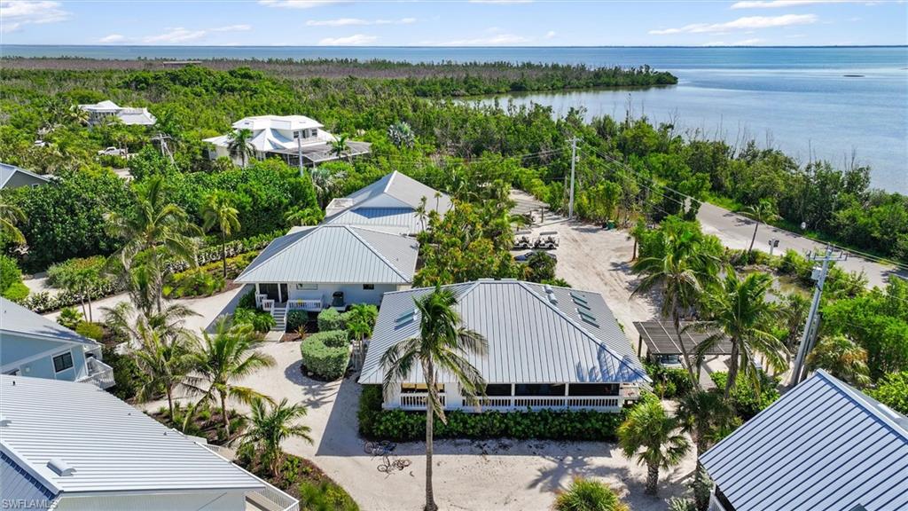 BEACH HOMES - Residential